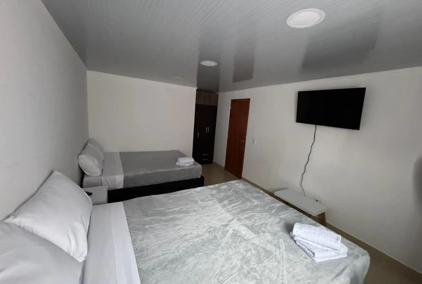 Апартаменты Urbanloft Medellin Family Колумбия